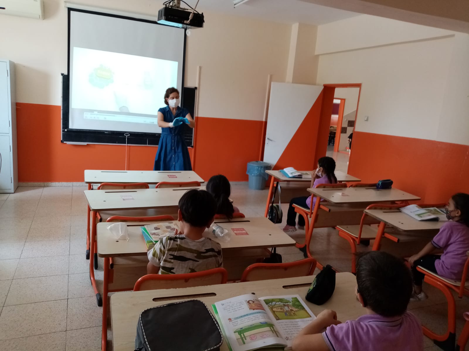 Okul Öncesi ve İlkokul 1.Sınıf Öğrenci ve Öğretmenlere Yeni Koronavirüs  Hastalığı (COVİD 19) Hakkında Eğitim